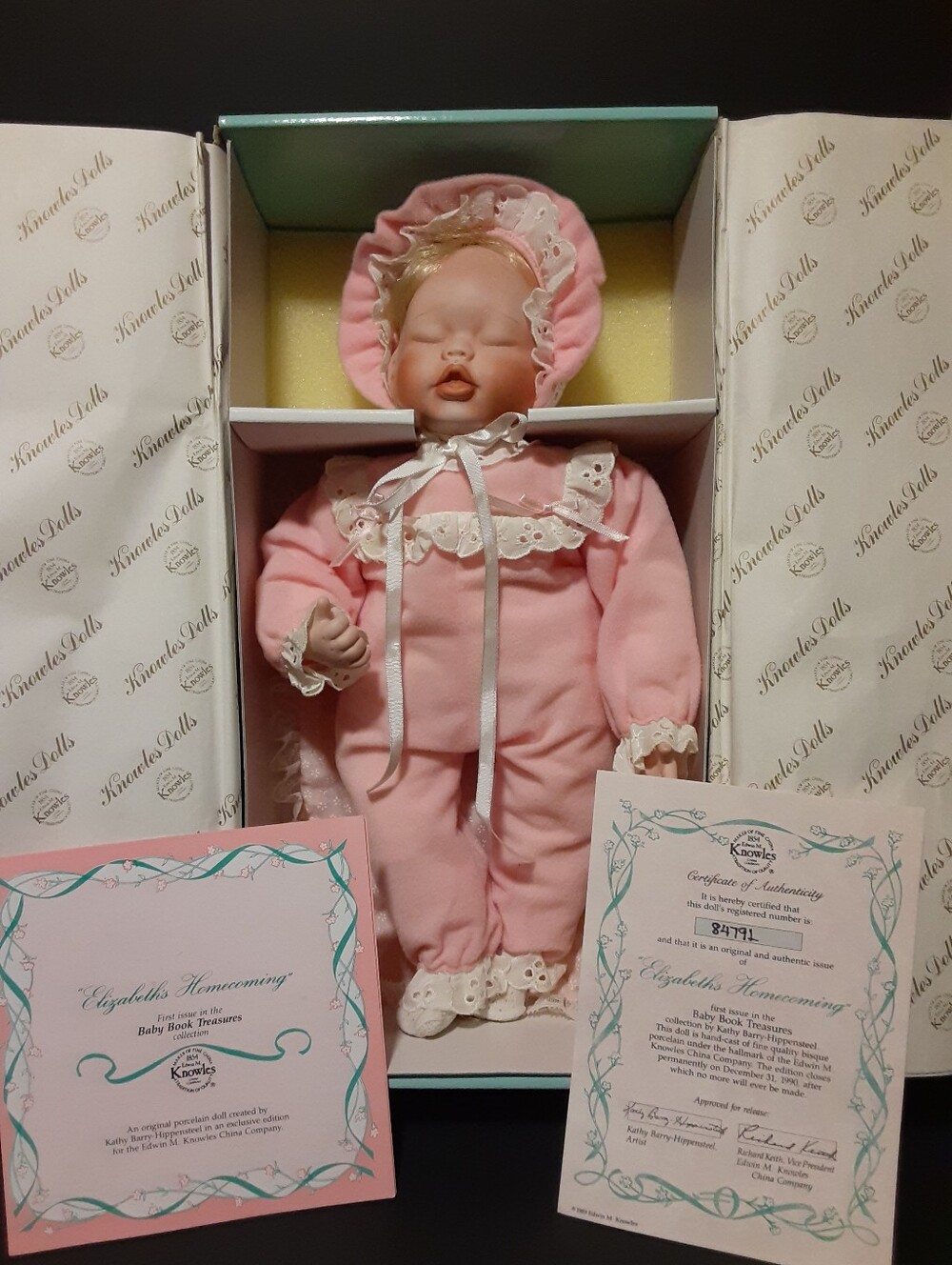 " Elizabeth's Homecoming " Edwin Knowles Porcelain Doll Collectable Vintage Baby